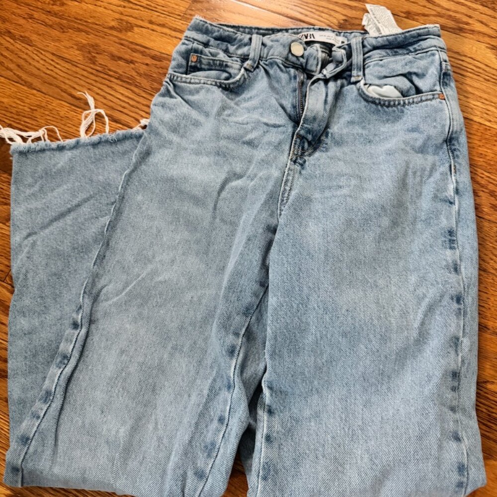 Zara Straight Leg Blue Jeans